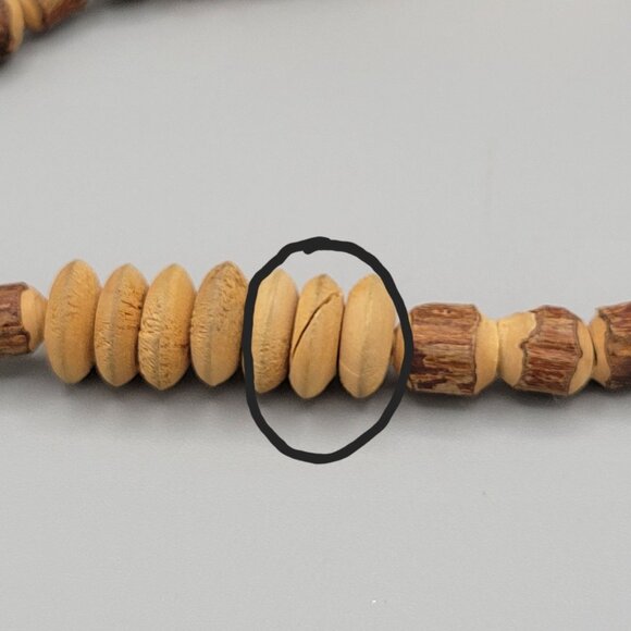 Vintage Boho Wooden & Mother of Pearl MOP Shell Beaded Necklace Barrel Close - Picture 10 of 11